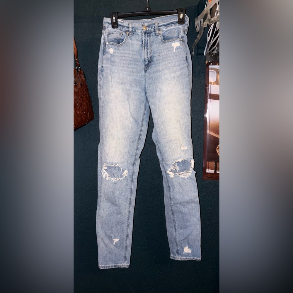 American Eagle Outfitters Light Blue Distressed Straight Leg Jeans